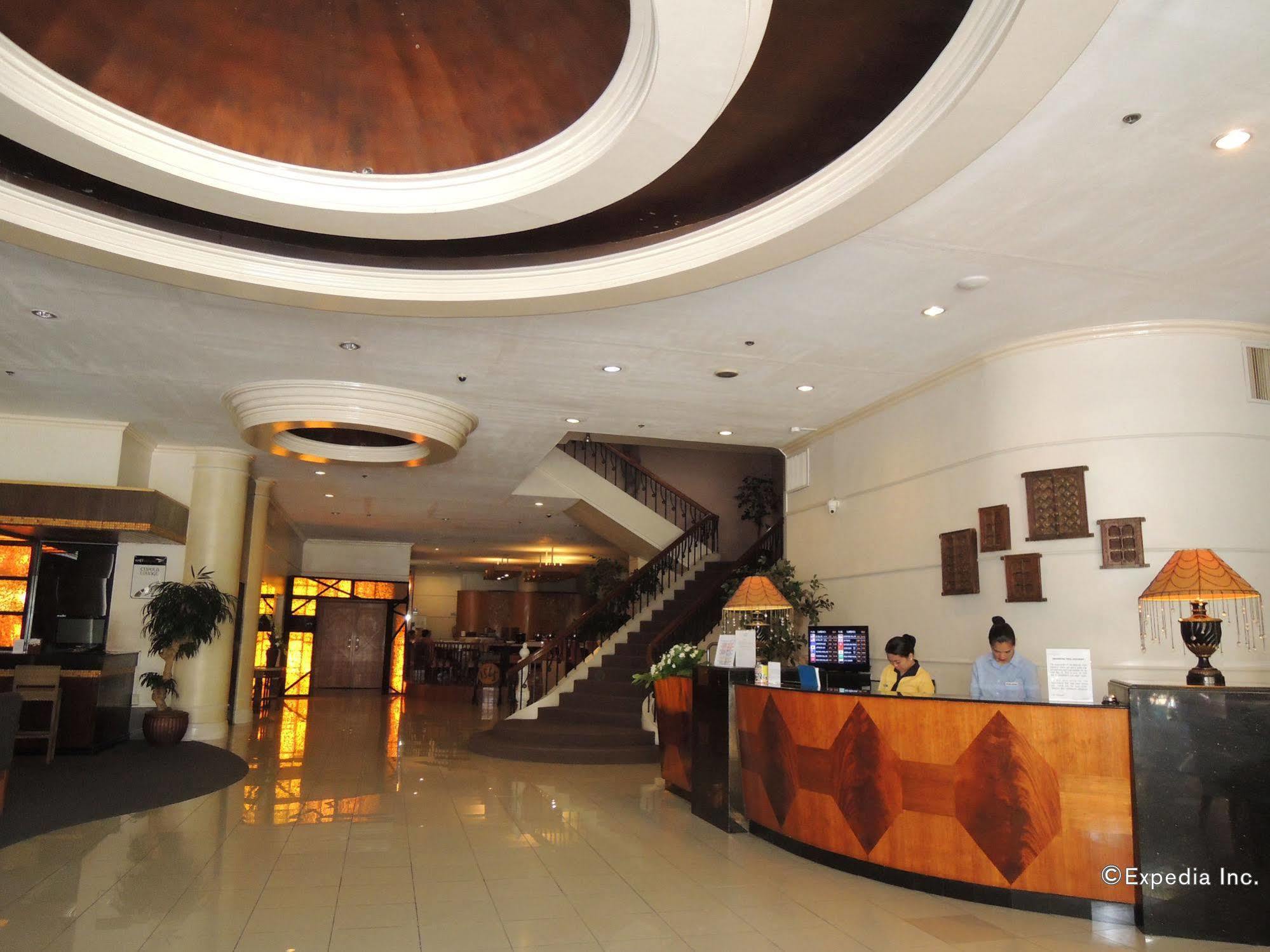 The Bellavista Hotel Lapu-Lapu City Buitenkant foto
